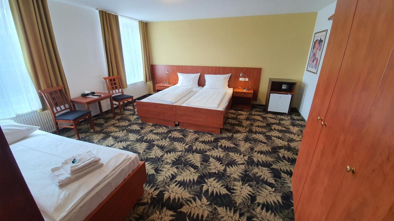 Hotel Der Tannenbaum มิวนิก ภายนอก รูปภาพ